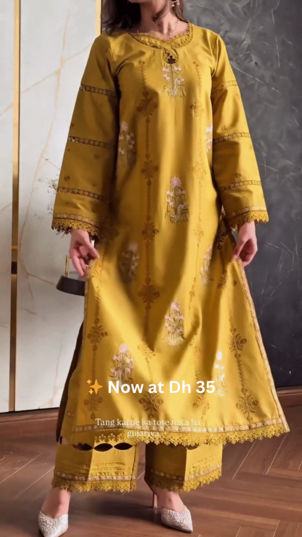 💛Mustard Yellow Floral Printed Lawn Suit with Dupatta - Image 3