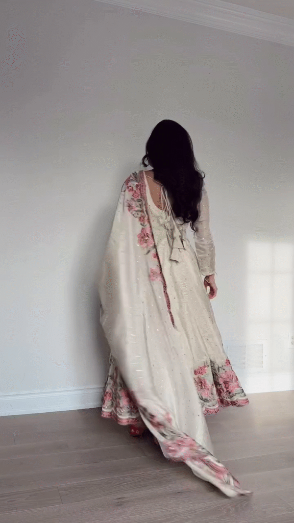 🌸 Ivory Elegance – Floral Embroidered Anarkali with Dupatta ✨💮 - Image 5