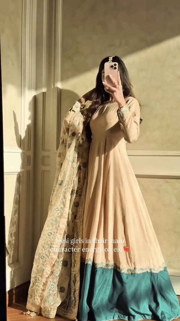 🌟 Chic & Classic – Embroidered Beige Anarkali with Festive Dupatta 💮🌿
