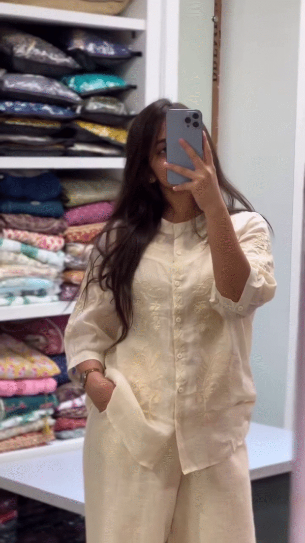 🤍 Effortless Elegance – White Linen Co-ord with Intricate Embroidery ✨