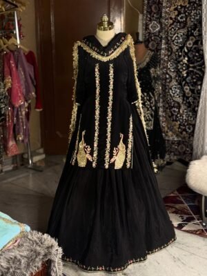 Golden Grace – Festive Banarasi Lehenga